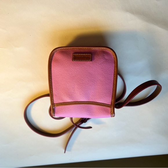 Dooney and Burke vintage pink crossbody, flawless like new condition - Picture 4 of 8